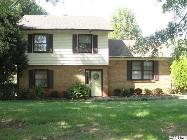 1123 Lightwood Drive Matthews NC 28105