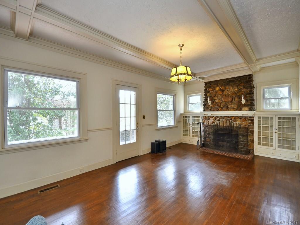 883 Hendersonville Road Asheville NC 28803