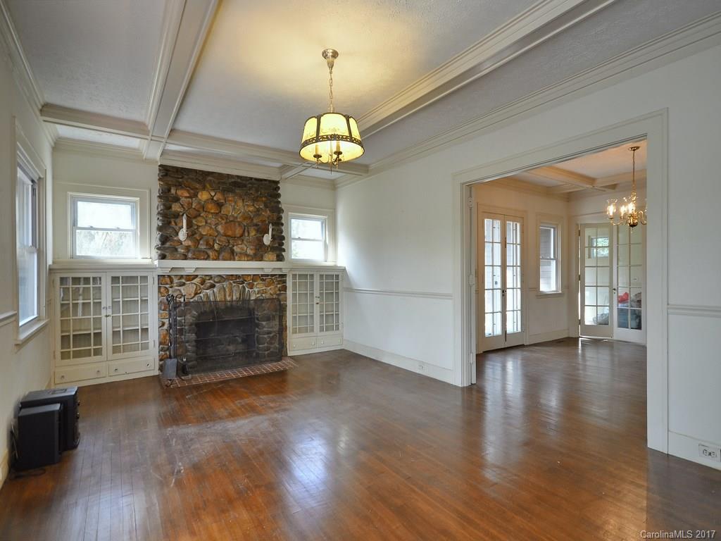 883 Hendersonville Road Asheville NC 28803