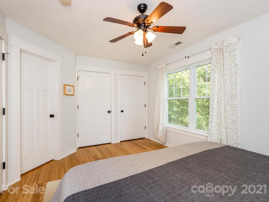 16 Rich Street Asheville NC 28806