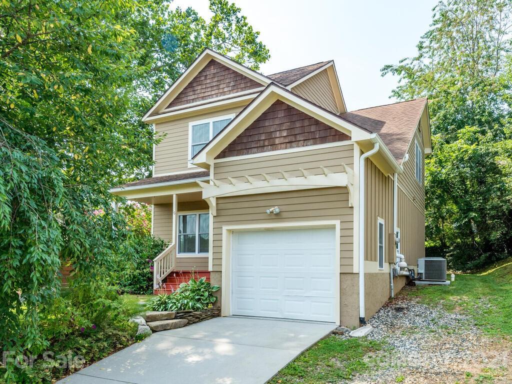 16 Rich Street Asheville NC 28806