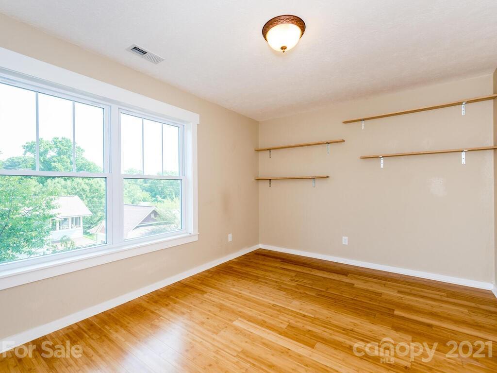 16 Rich Street Asheville NC 28806