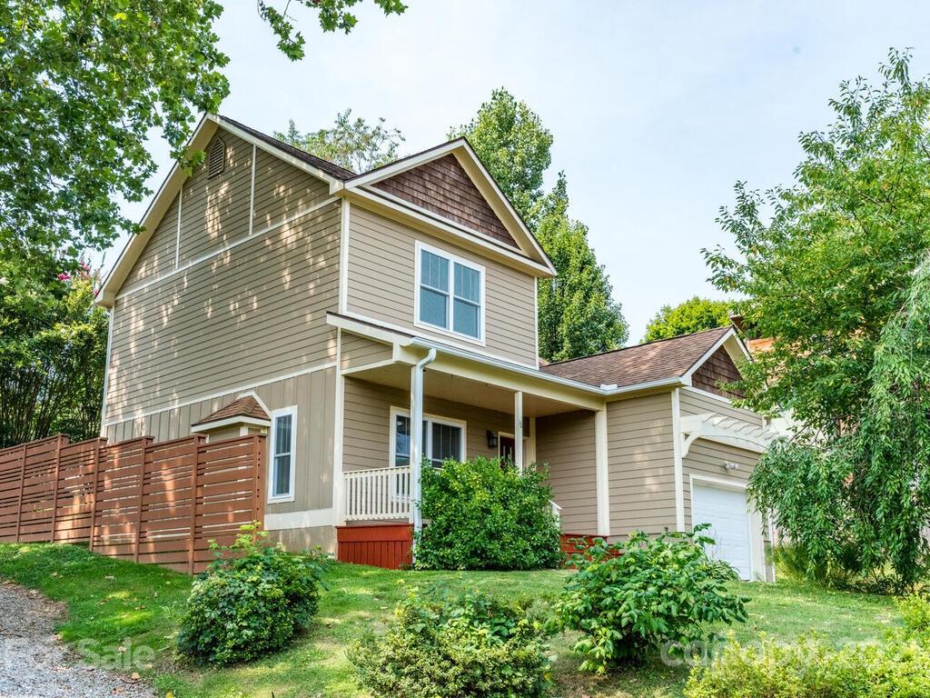 16 Rich Street Asheville NC 28806