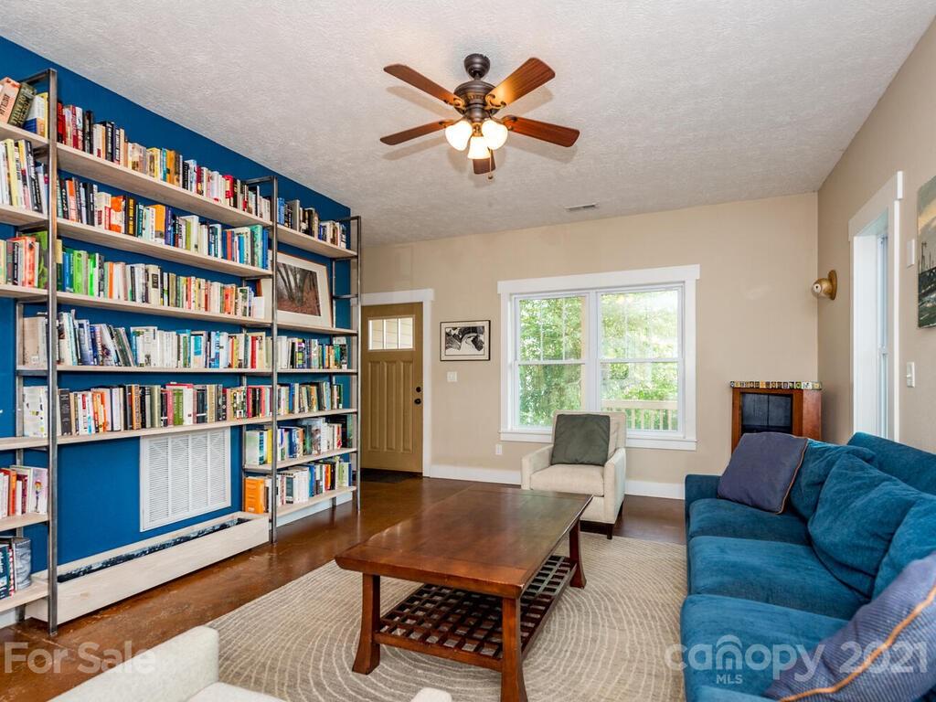 16 Rich Street Asheville NC 28806