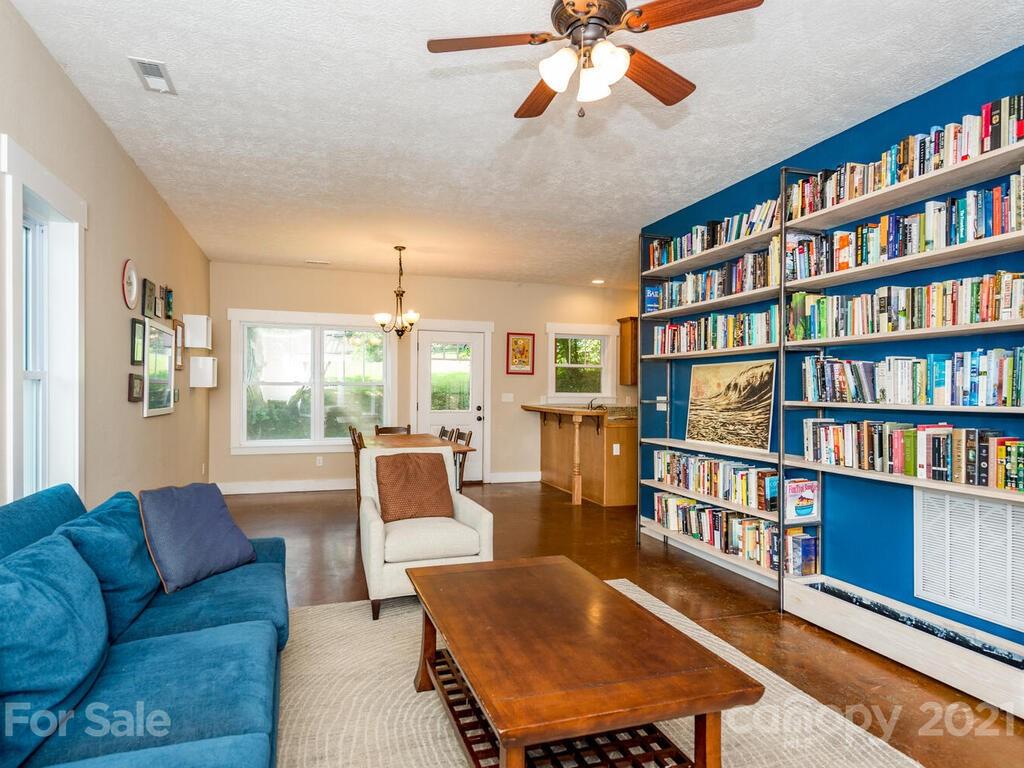 16 Rich Street Asheville NC 28806