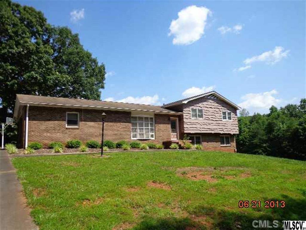 512 20th Avenue Se Hickory NC 28602