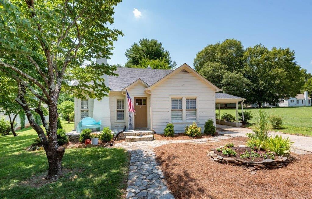 614 N Frye Avenue Newton NC 28658