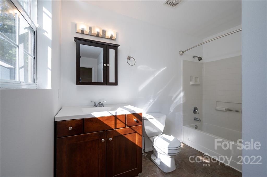 12 Lincoln Avenue W Asheville NC 28801