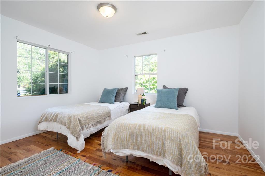 12 Lincoln Avenue W Asheville NC 28801