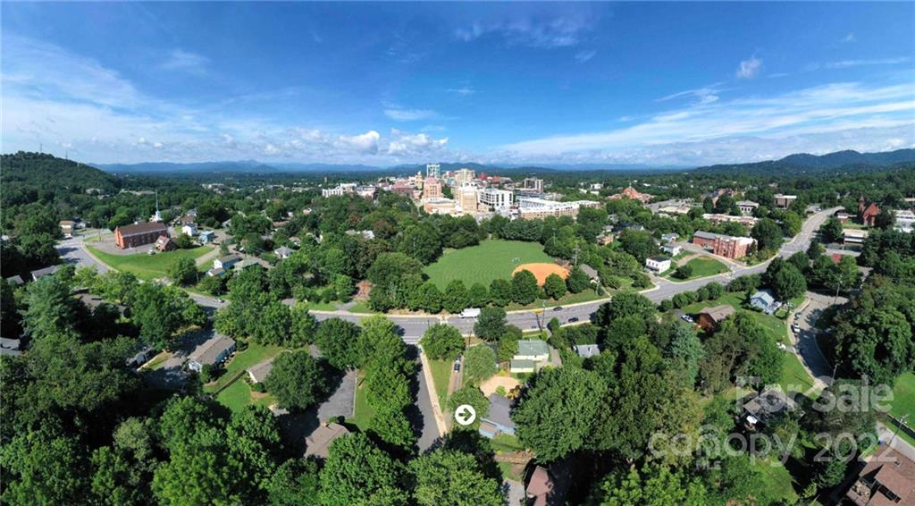 12 Lincoln Avenue W Asheville NC 28801