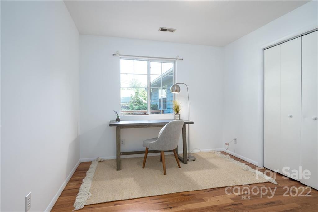12 Lincoln Avenue W Asheville NC 28801