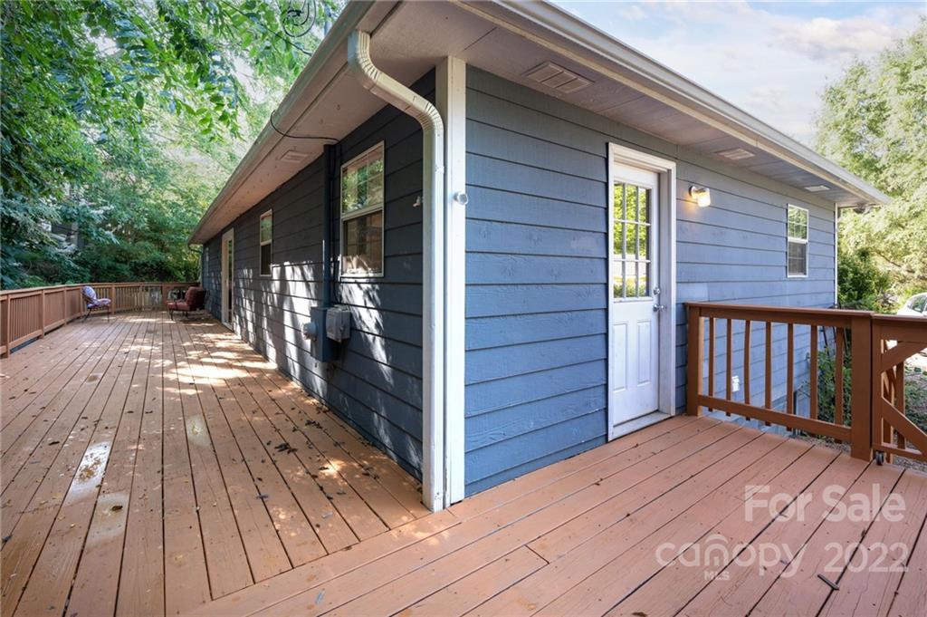 12 Lincoln Avenue W Asheville NC 28801