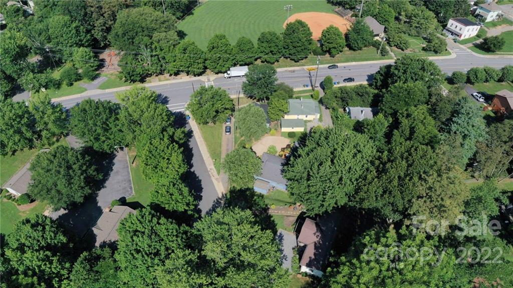 12 Lincoln Avenue W Asheville NC 28801