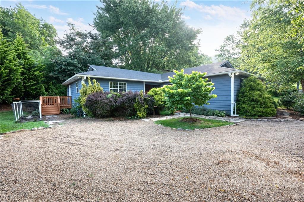 12 Lincoln Avenue W Asheville NC 28801