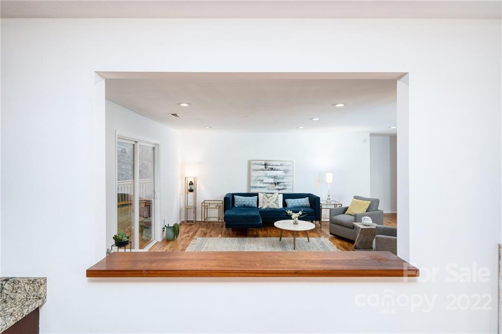 12 Lincoln Avenue W Asheville NC 28801