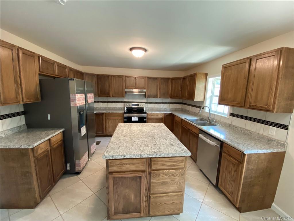 12 Galley Street Burnsville NC 28714