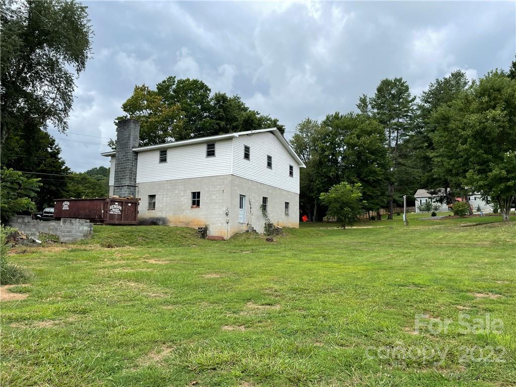 887 Country Club Drive Waynesville NC 28786