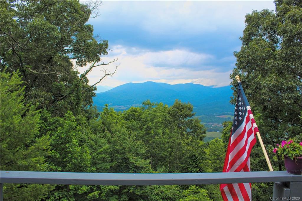 393 Aubrey Trail Waynesville NC 28785