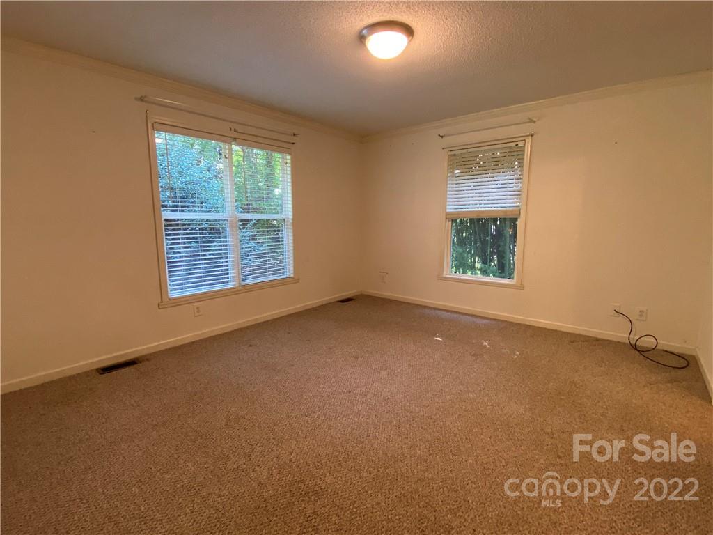 18 Westview Lane Asheville NC 28803