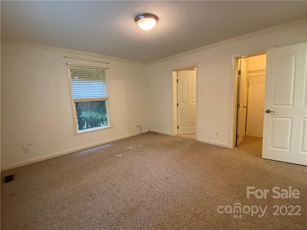 18 Westview Lane Asheville NC 28803