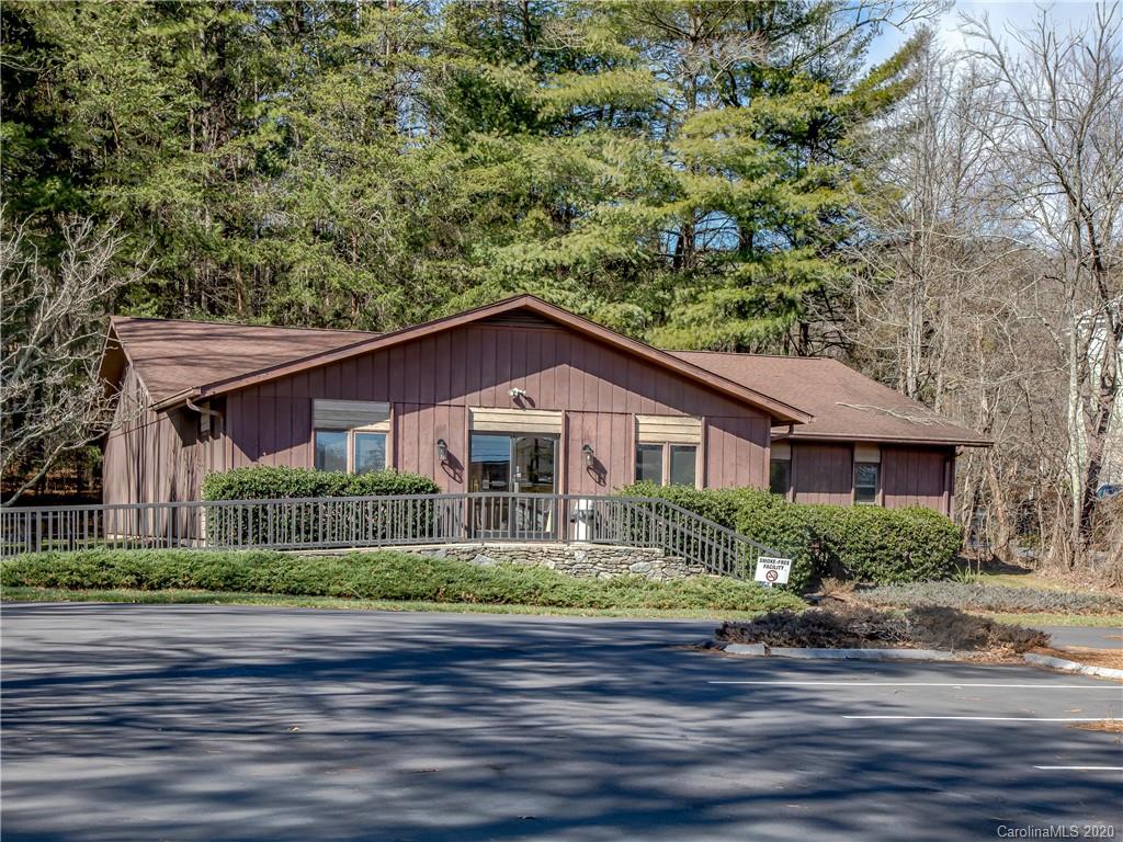 2561 Hendersonville Road Arden NC 28704