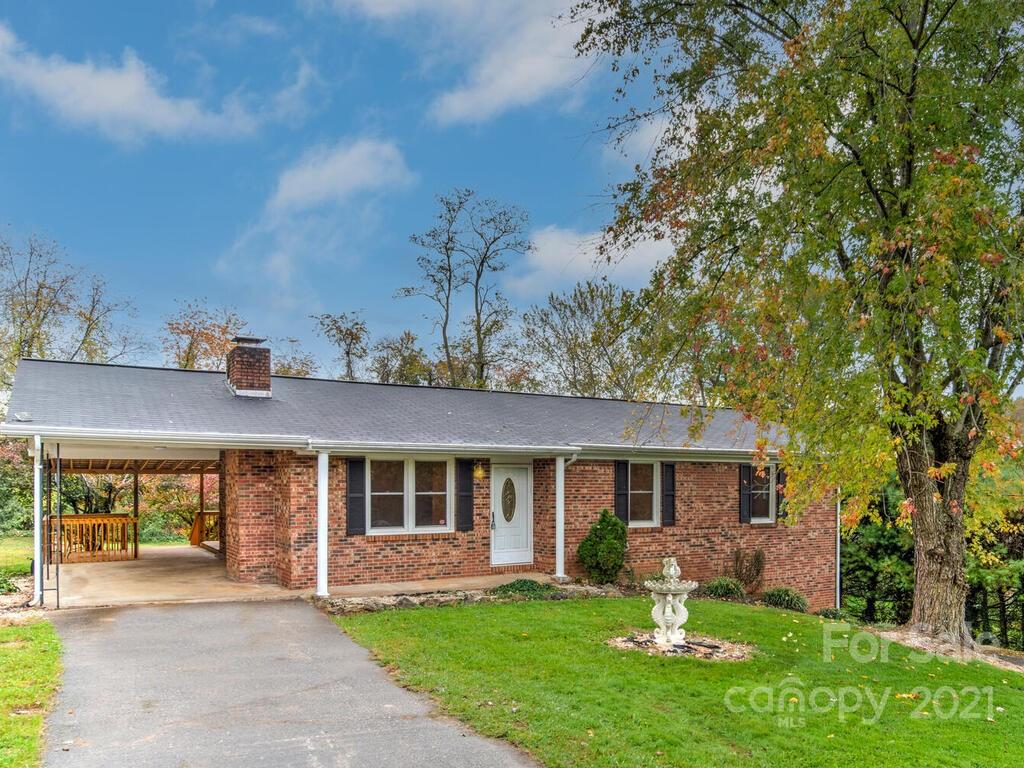 18 Young Drive Candler NC 28715