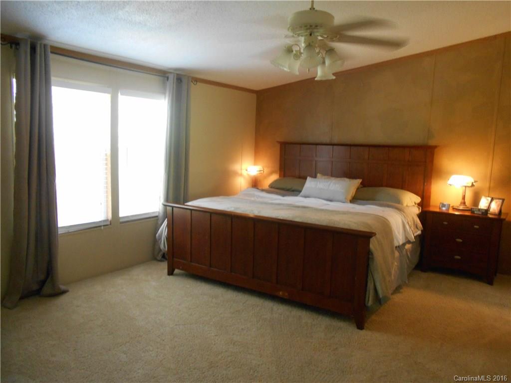 1040 East Fork Road Marshall NC 28753