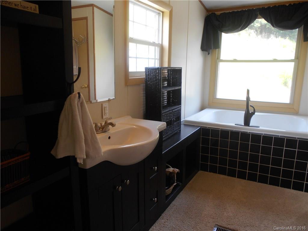 1040 East Fork Road Marshall NC 28753