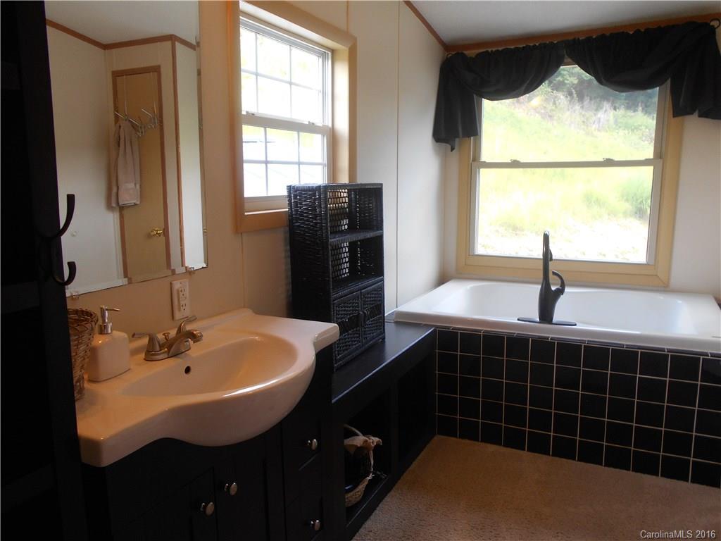 1040 East Fork Road Marshall NC 28753