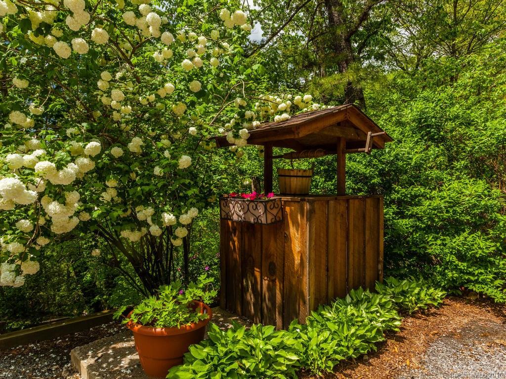 157 Spring Mountain Road Fairview NC 28730