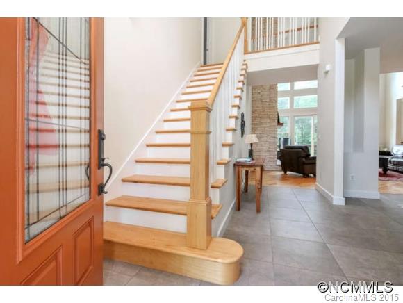83 Oak Hollow Drive Asheville NC 28805