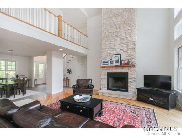 83 Oak Hollow Drive Asheville NC 28805