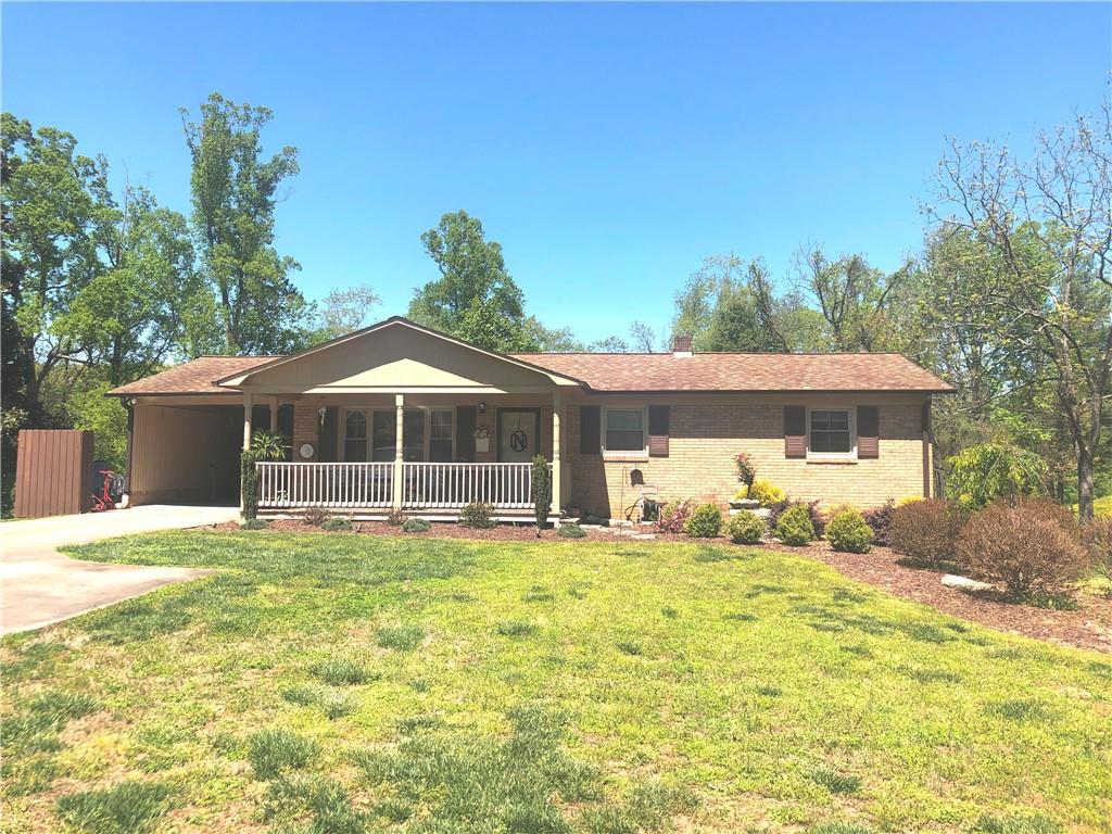 2636 Green Acres Street Lenoir NC 28645