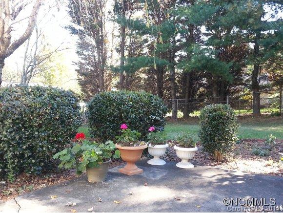 106 Scottlynn Court Asheville NC 28806