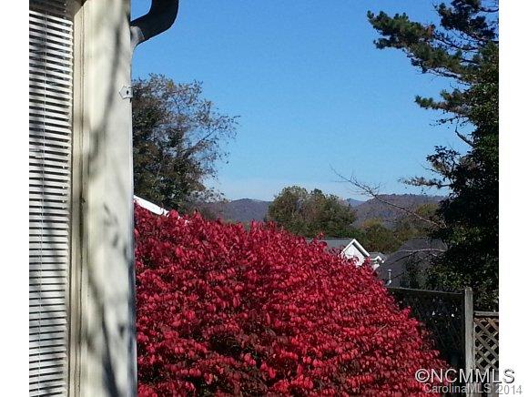 106 Scottlynn Court Asheville NC 28806