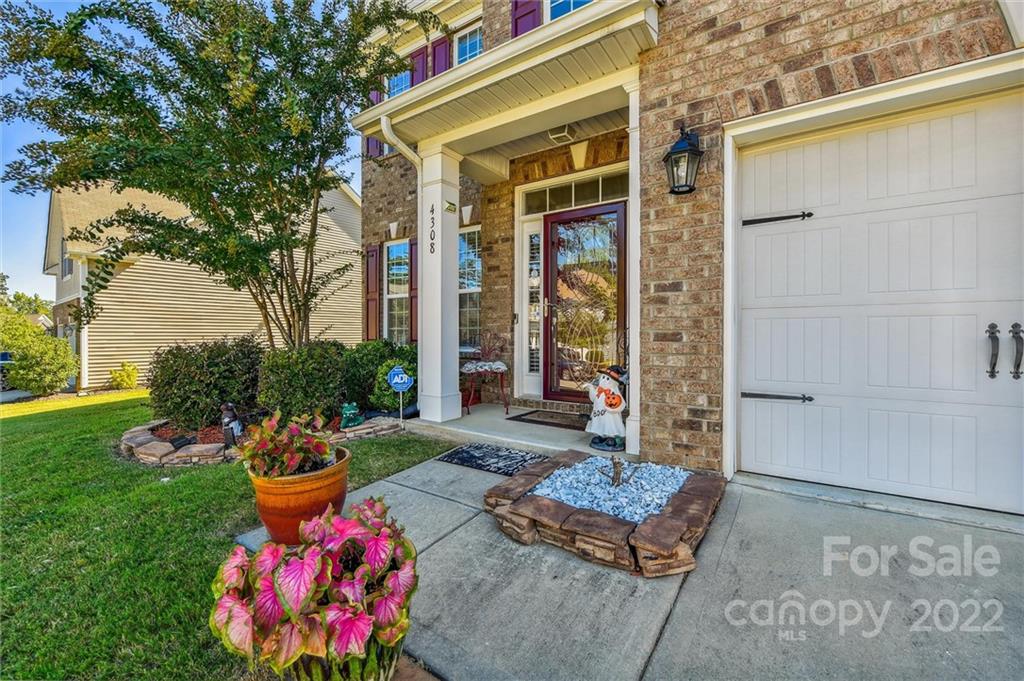 4308 Gatesmills Avenue Charlotte NC 28213