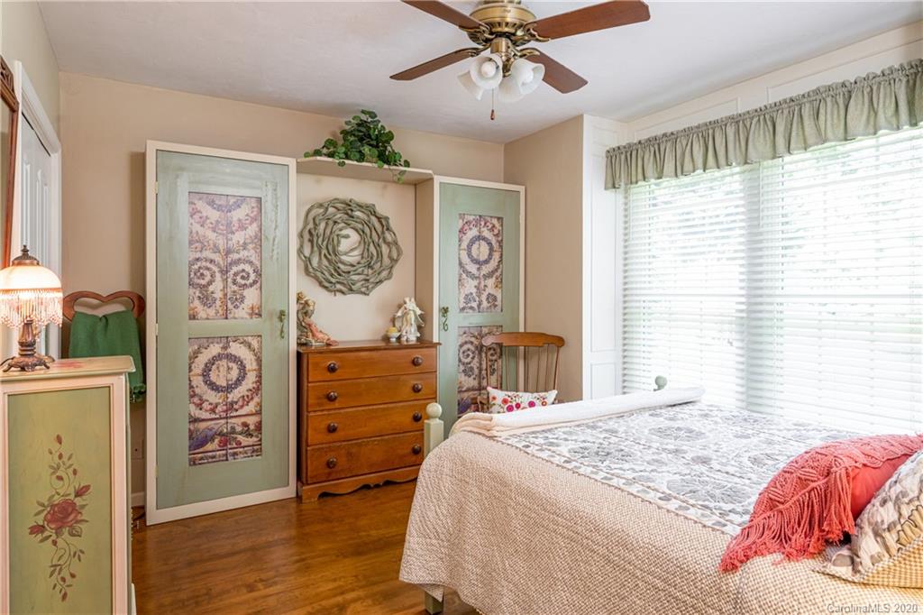 12 Forest Ridge Lane Weaverville NC 28787