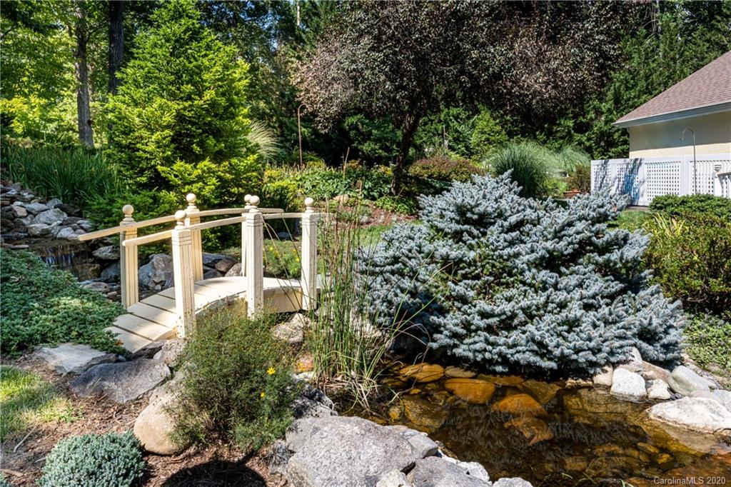 12 Forest Ridge Lane Weaverville NC 28787