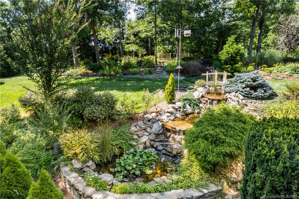 12 Forest Ridge Lane Weaverville NC 28787