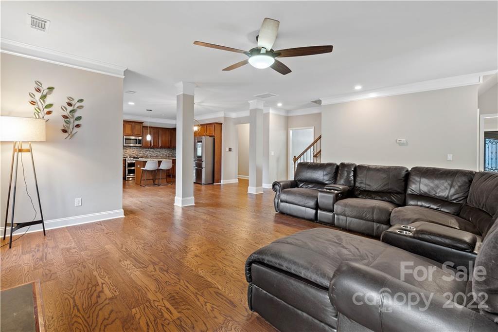 9005 Gailes Drive Charlotte NC 28278