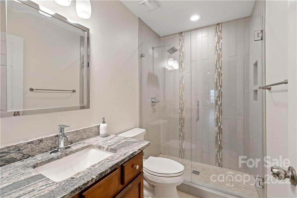 9005 Gailes Drive Charlotte NC 28278