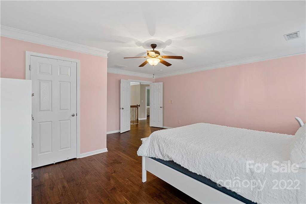 9005 Gailes Drive Charlotte NC 28278