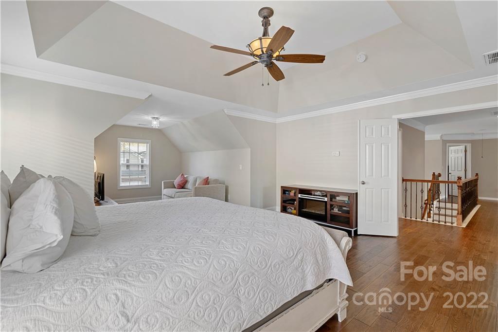 9005 Gailes Drive Charlotte NC 28278