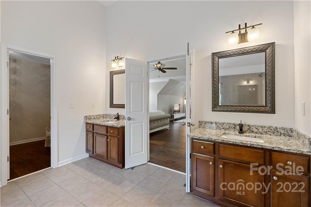 9005 Gailes Drive Charlotte NC 28278