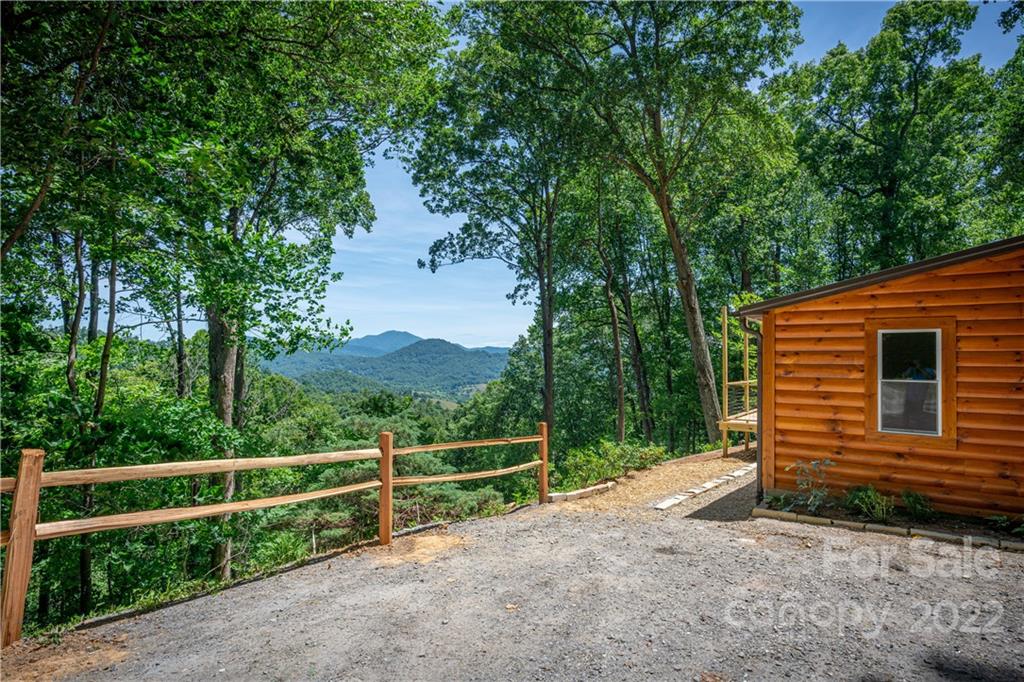 135 Lookout Lane Waynesville NC 28785