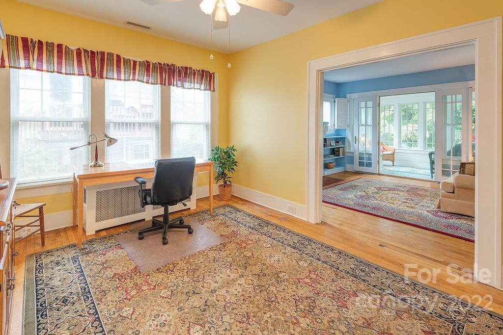 25 Mount Vernon Circle Asheville NC 28804