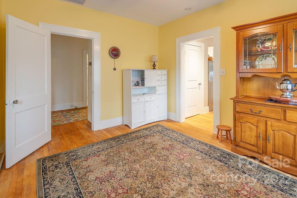 25 Mount Vernon Circle Asheville NC 28804