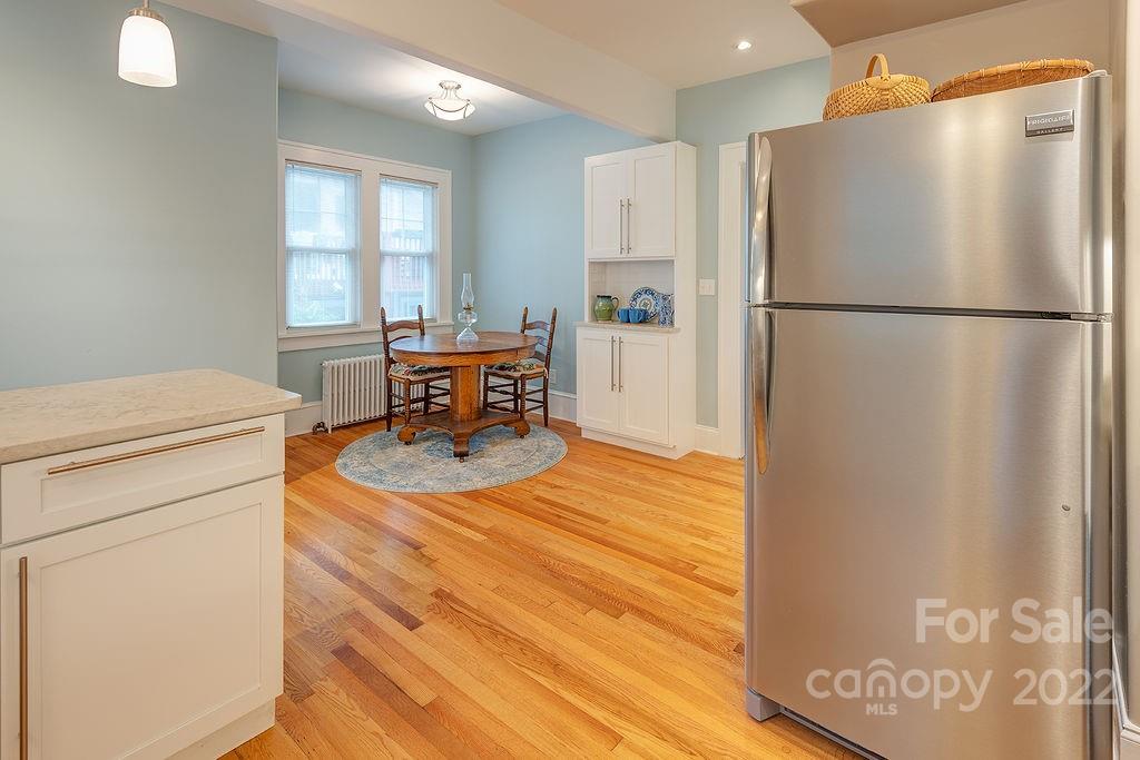 25 Mount Vernon Circle Asheville NC 28804