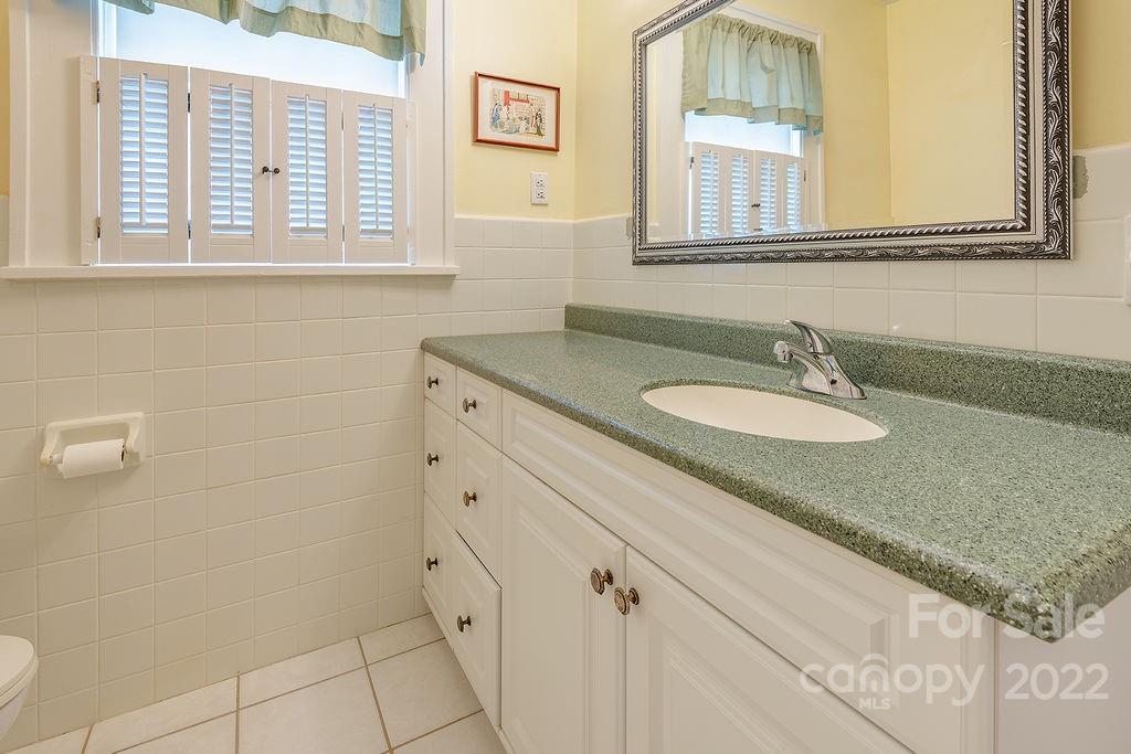 25 Mount Vernon Circle Asheville NC 28804