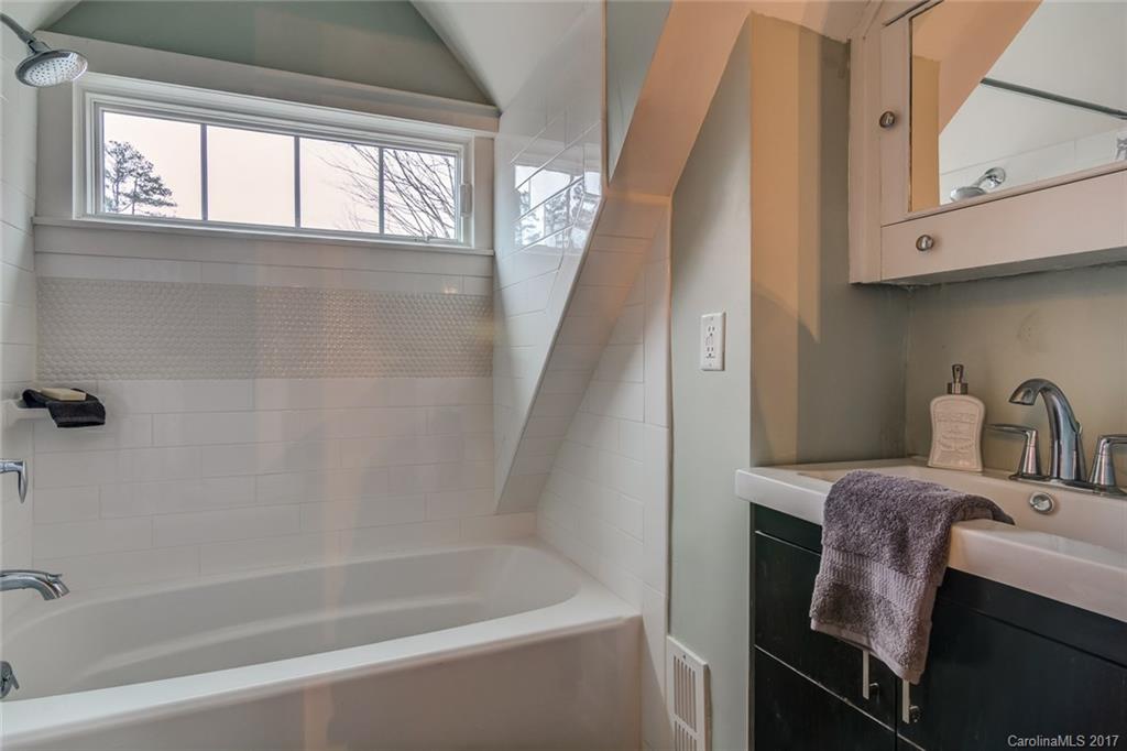 397 Sand Hill Road Asheville NC 28806
